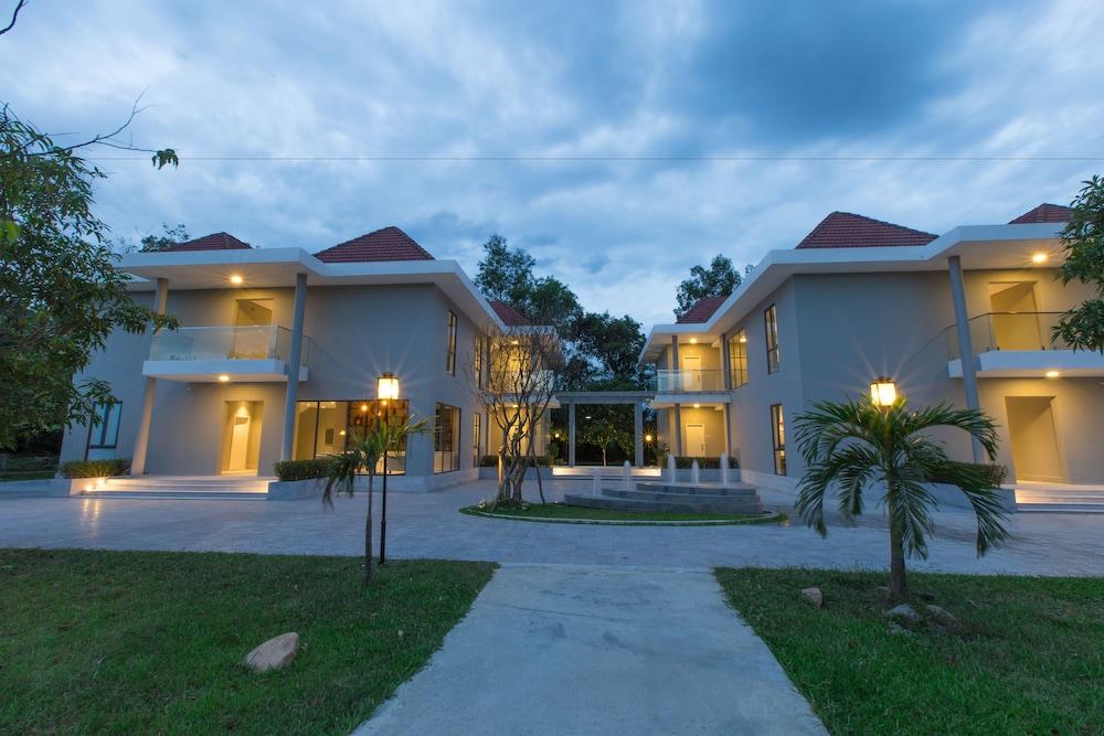 Alba Thanh Tan Hot Springs Resort — 5
