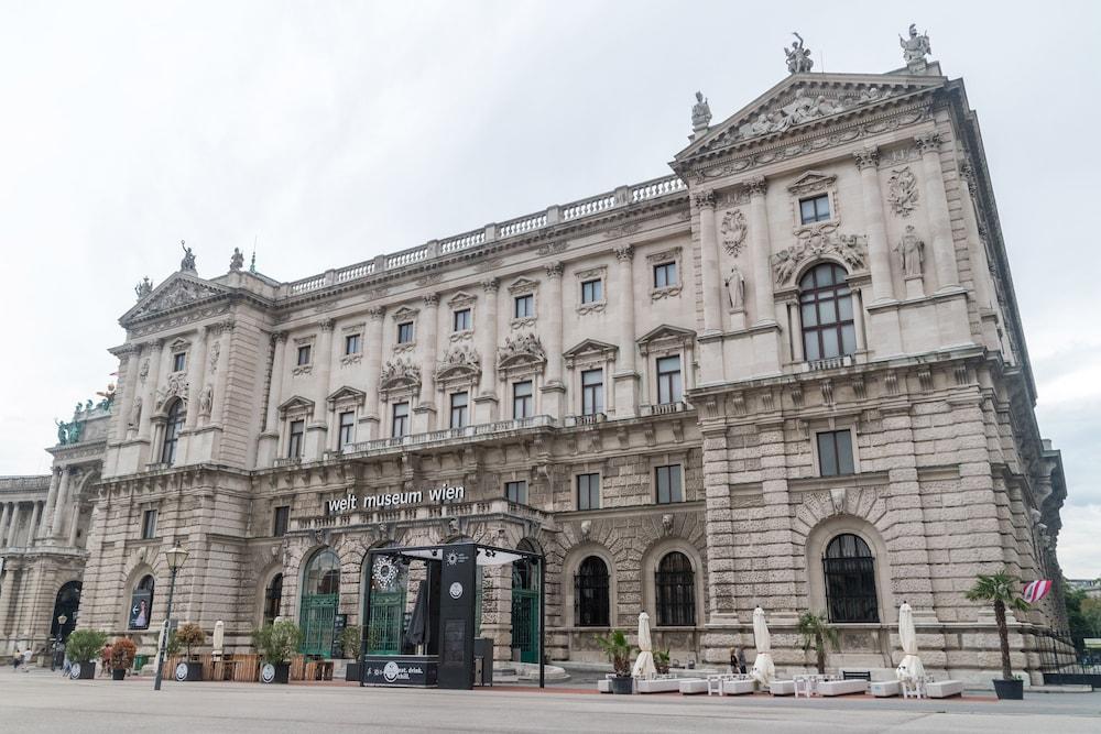 Grand Hotel Wien — 3