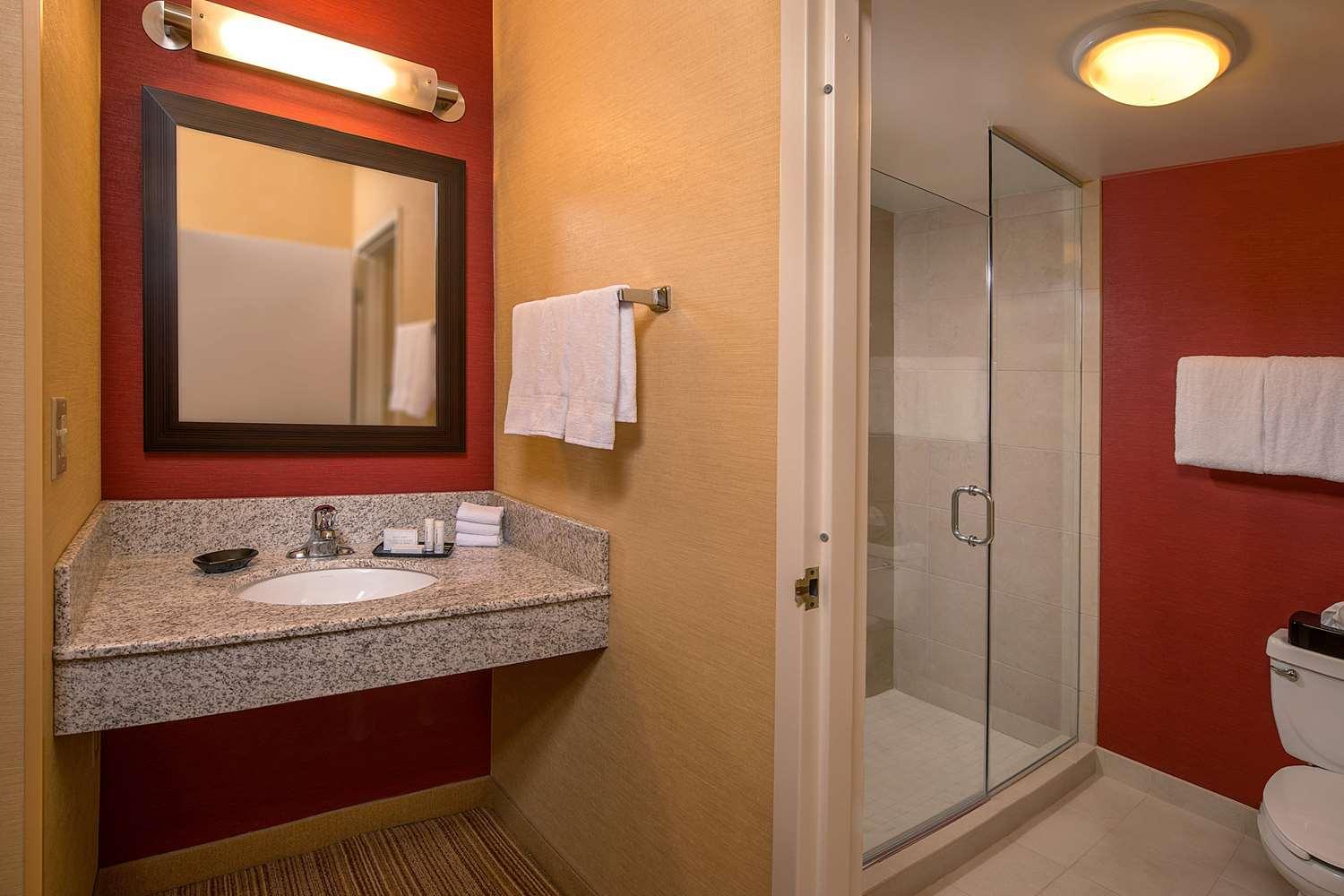 Sonesta Select Durham Research Triangle Park — 6