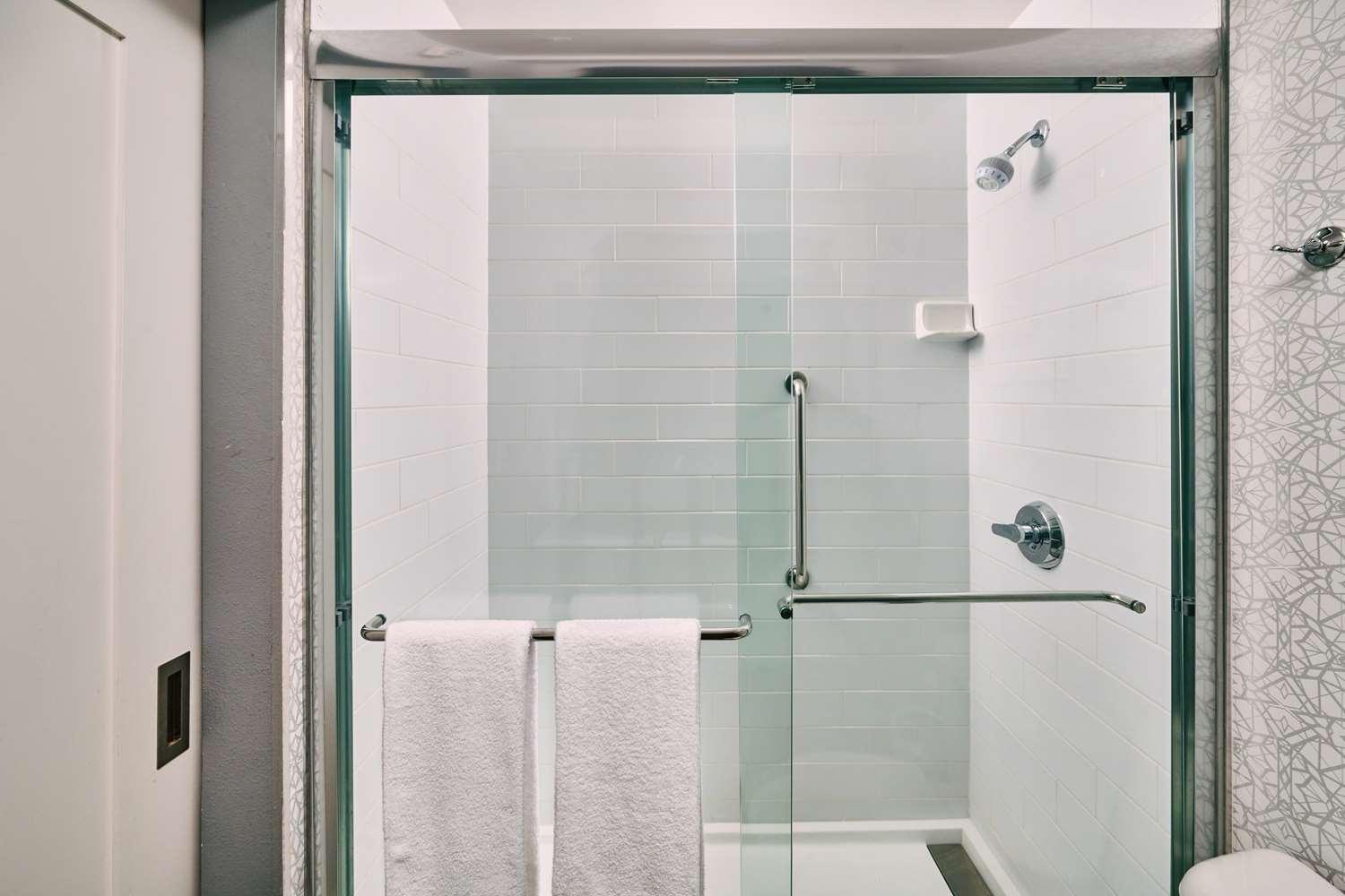 Hampton Inn Anchorage — 5