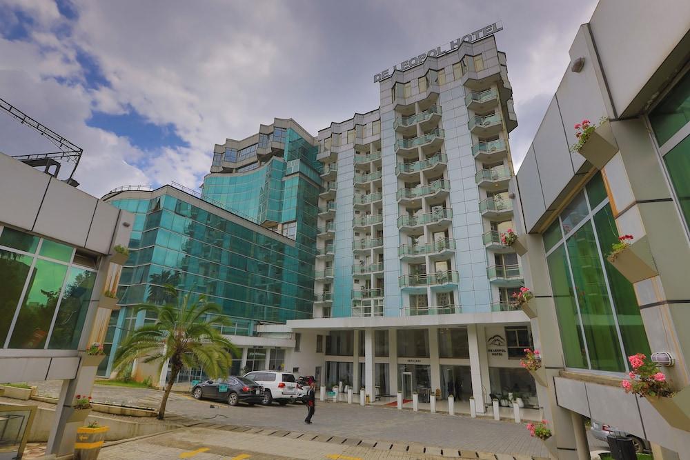 Hotel De Leopol International — 1