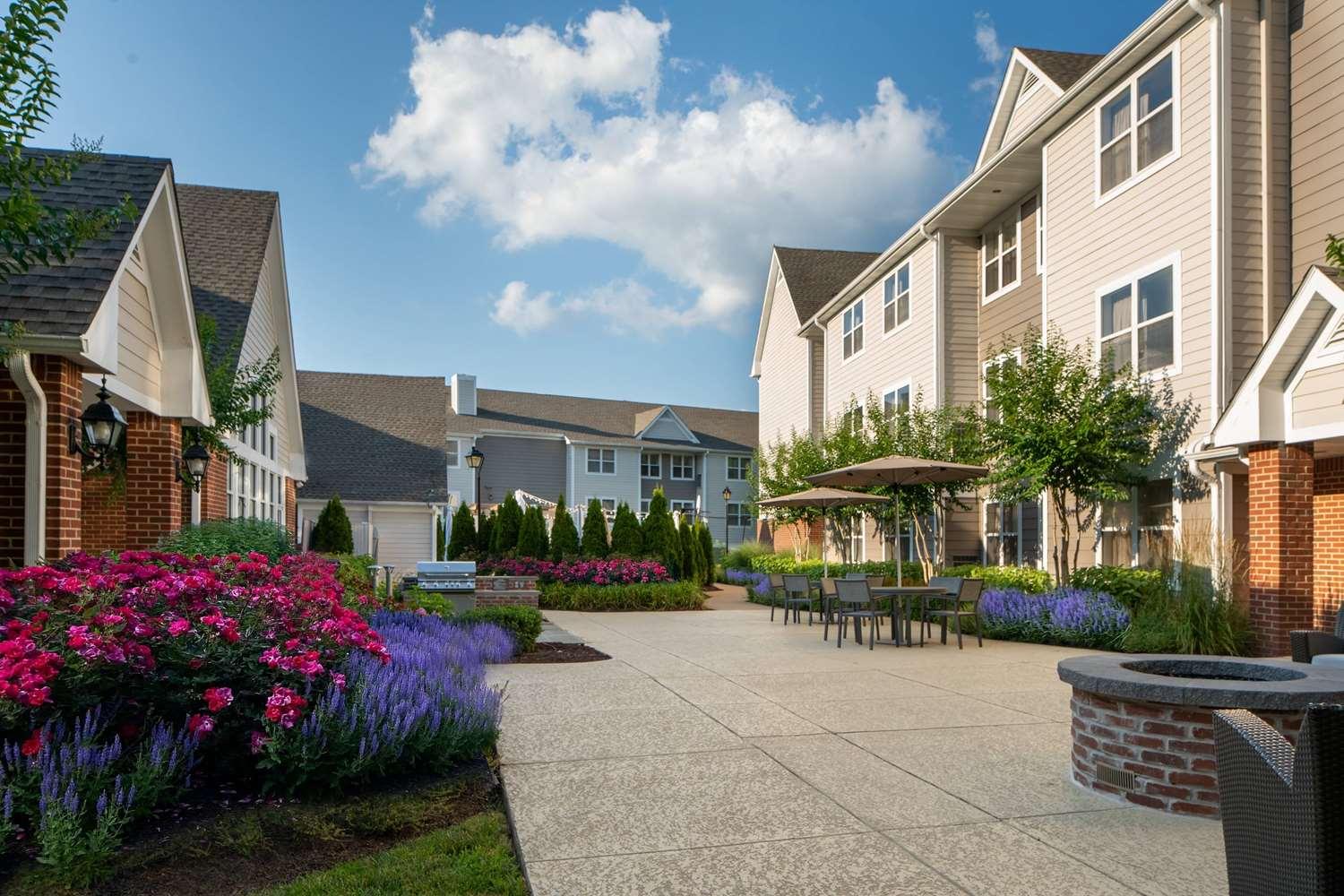 Sonesta ES Suites Fairfax Fair Lakes — 3