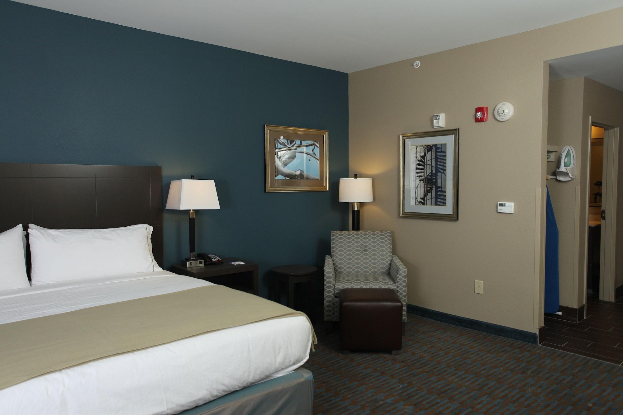 Holiday Inn Express Hotel &amp; Suites GOLDSBORO - BASE AREA — 7