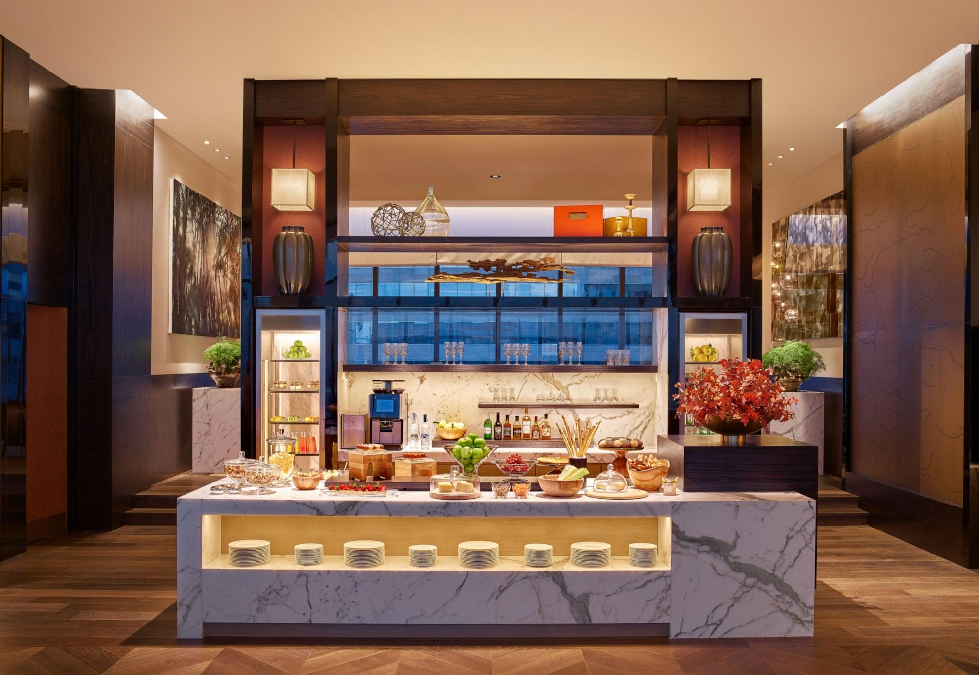 GRAND HYATT HONG KONG 69384 — 9