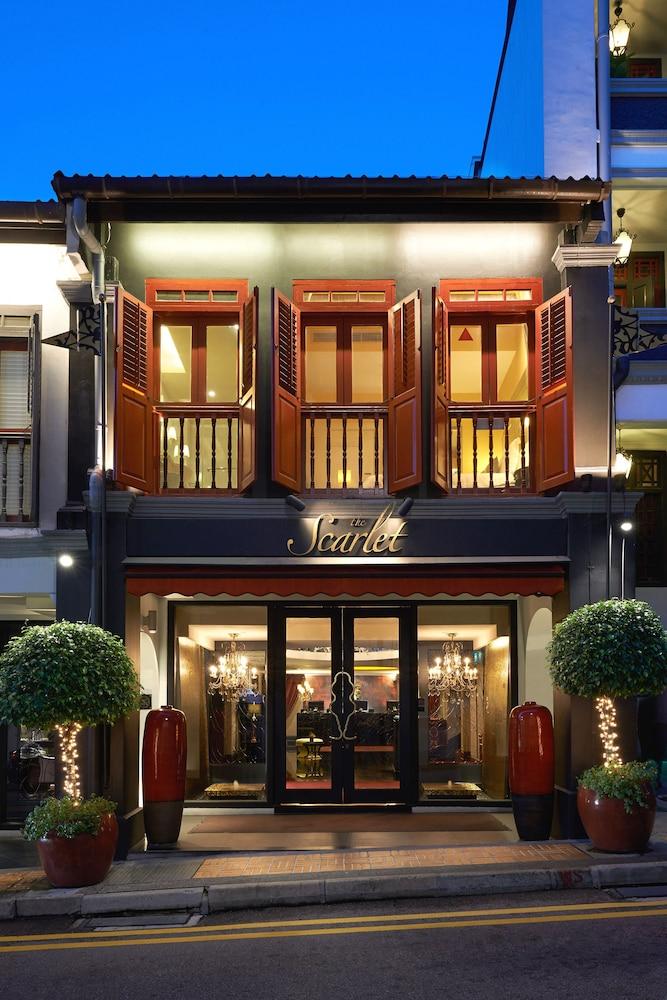 The Scarlet Singapore — 1