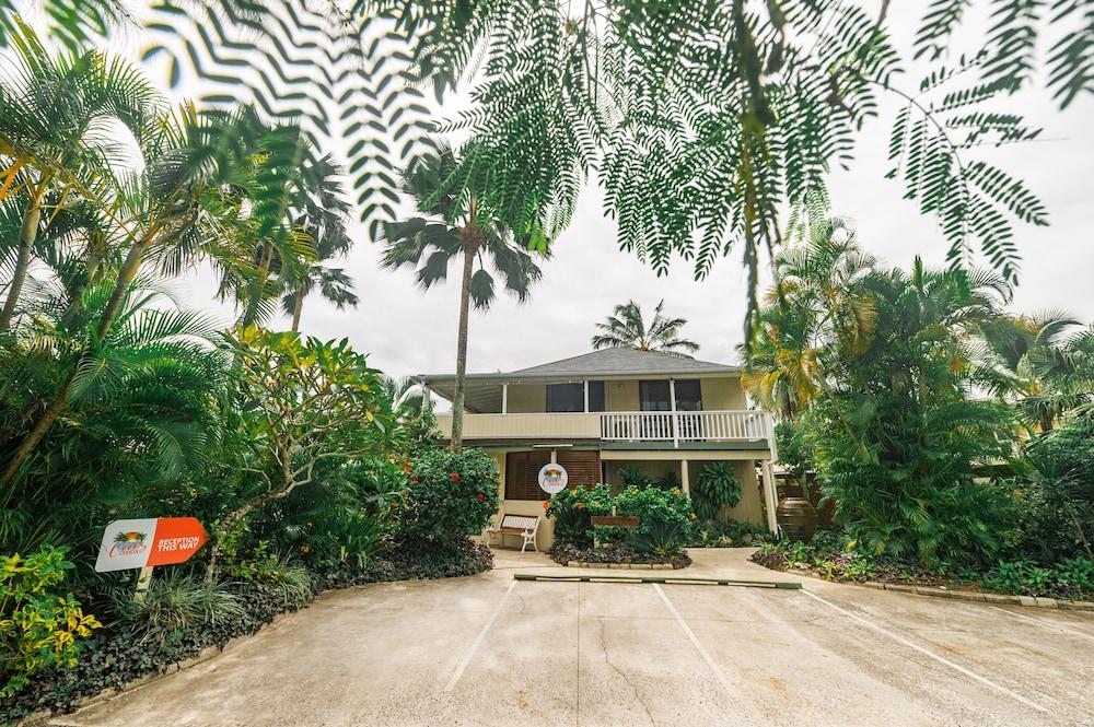 THE COOKS OASIS HOLIDAY VILLAS — 3