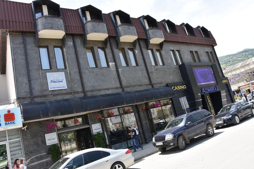 Hotel Lirak 1255288 — 1