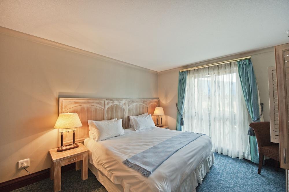 PROTEA HOTEL PELICAN BAY — 9