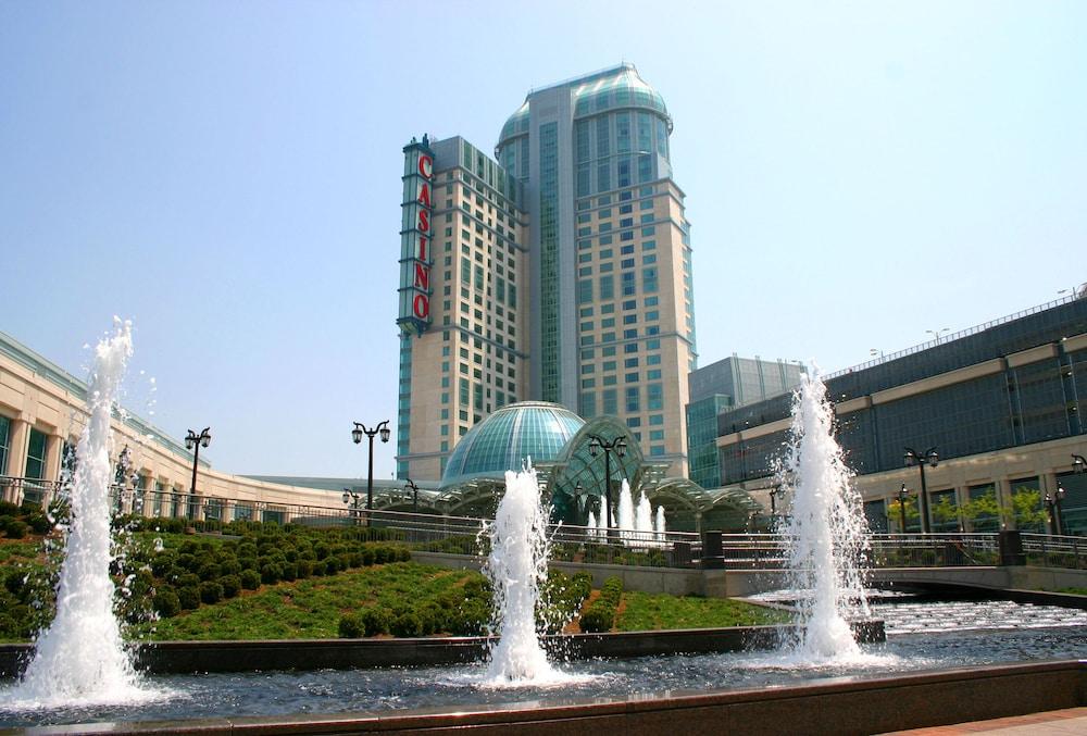 Wyndham Fallsview Hotel — 6