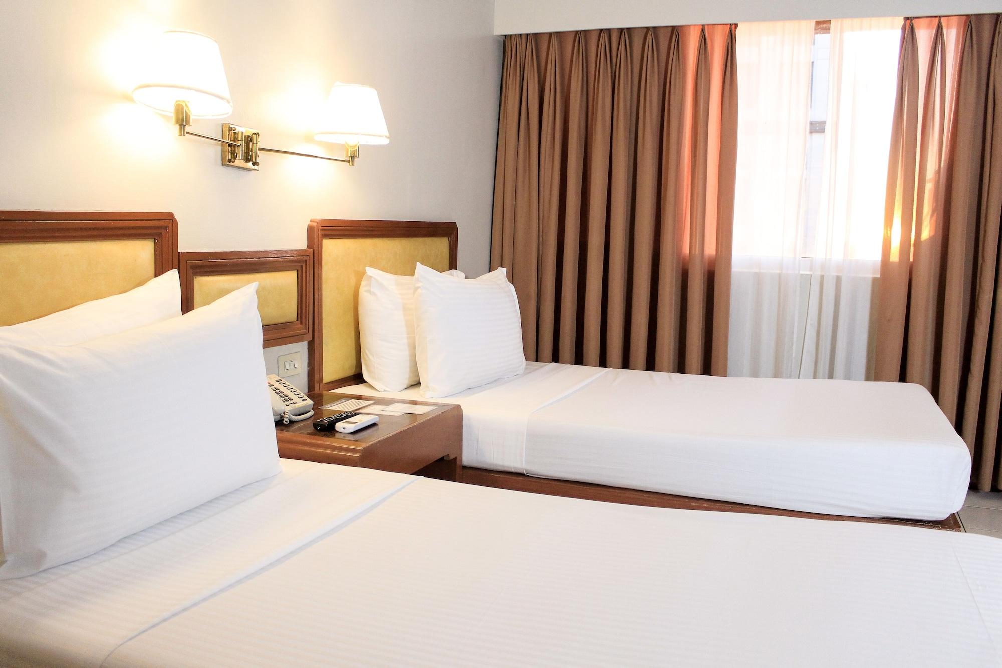 Palm Hotel Manila — 9