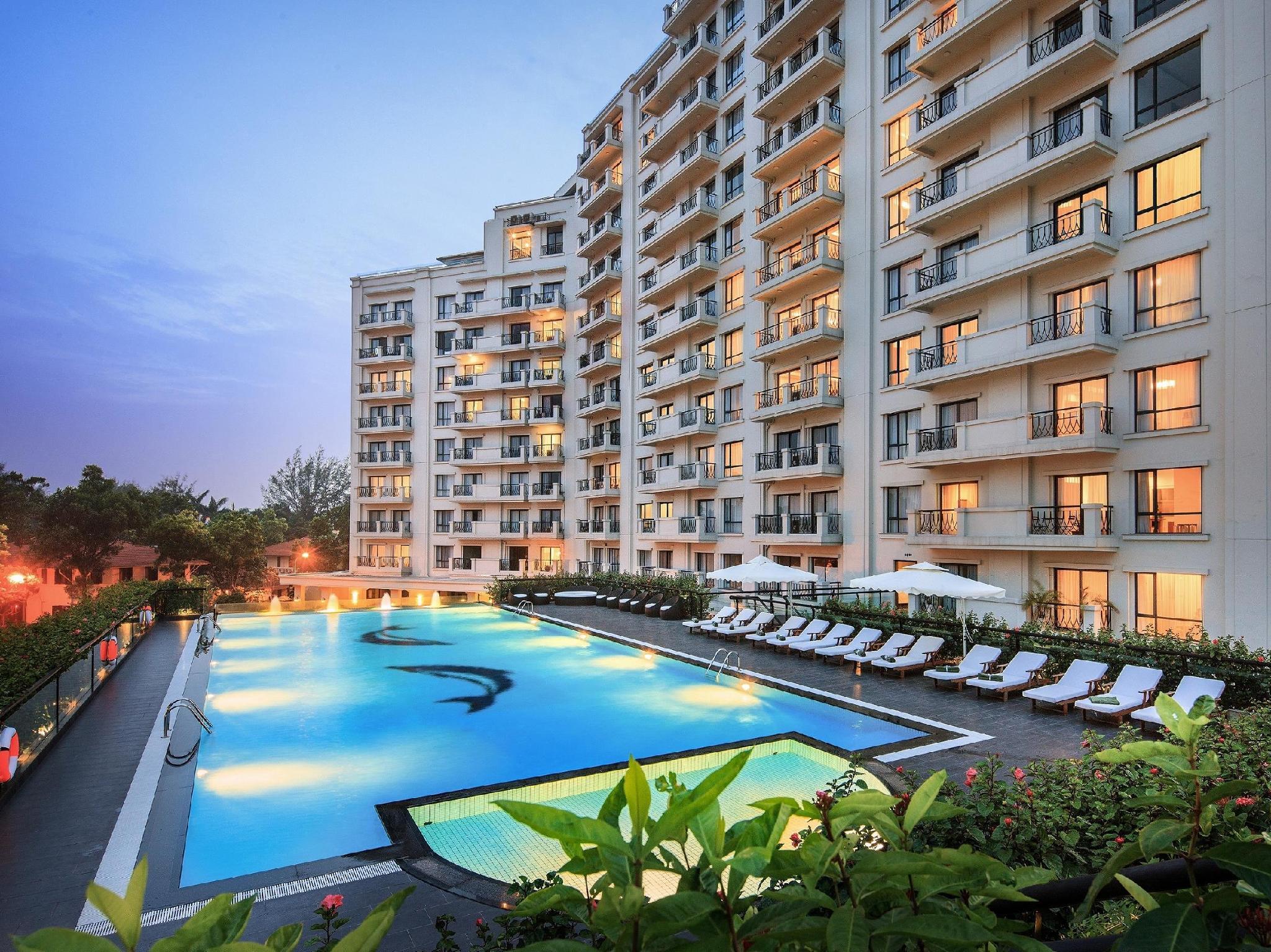 Elegant Suites Westlake — 2