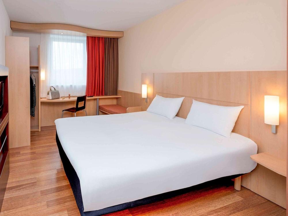 ibis Esch Belval 933375 — 8