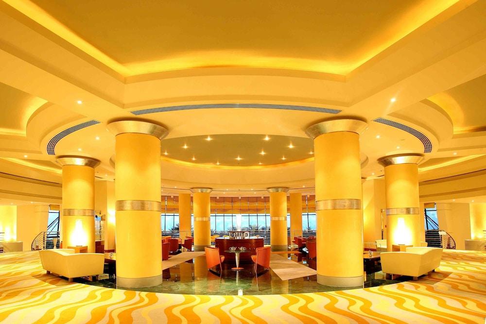 Le Meridien Al Aqah Beach Resort — 9