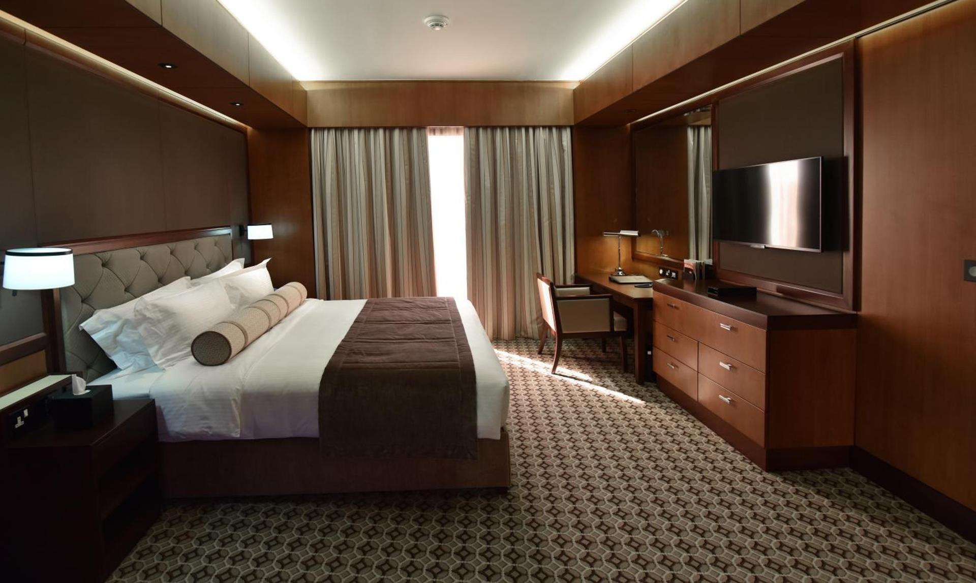 Ayla Grand Hotel — 10