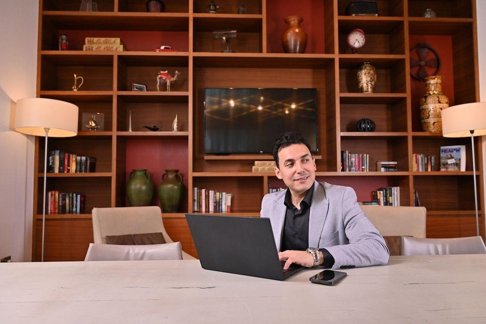 Marriott Executive Apartments Dubai Creek — 7