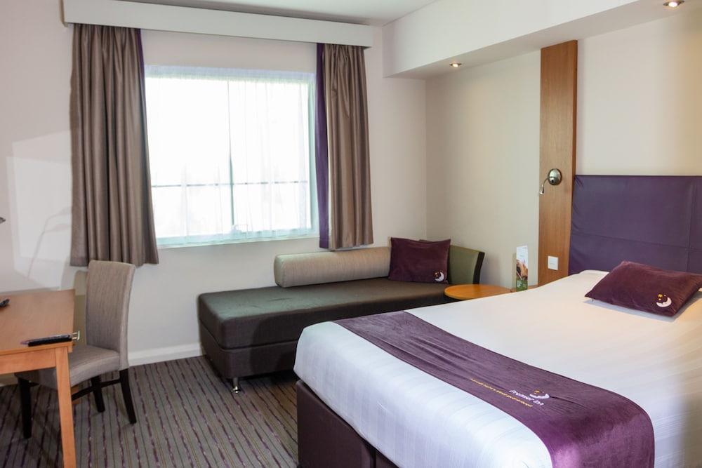 Premier Inn Abu Dhabi Airport (Business Park) — 10