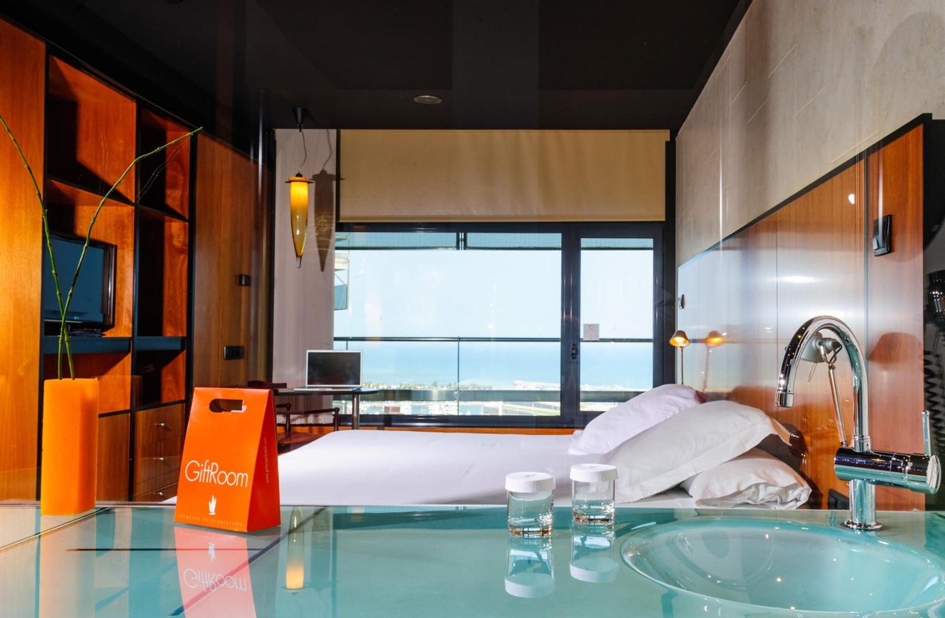 Movenpick Dubai Creek — 3