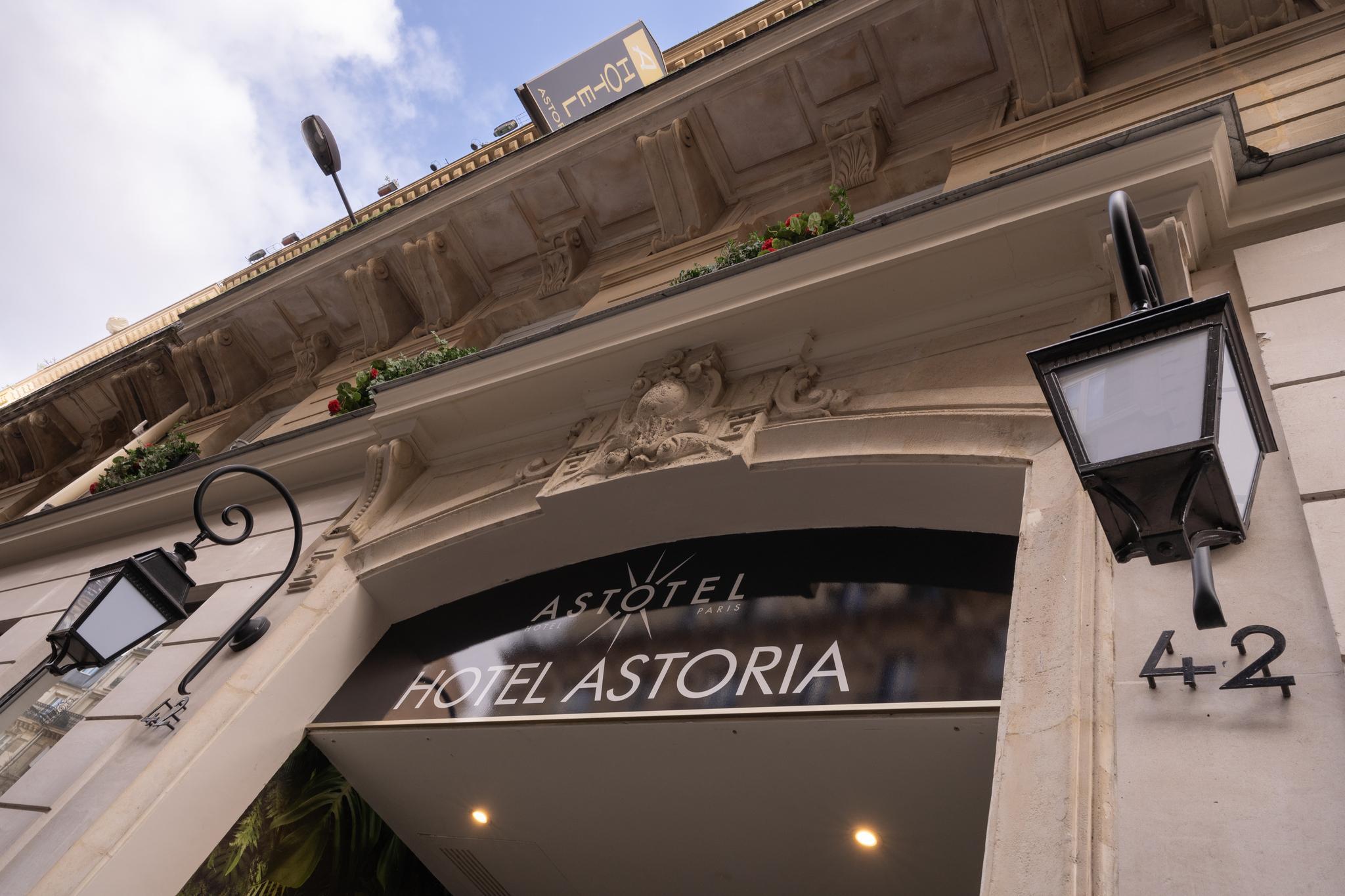 Astoria Astotel 6944 — 5