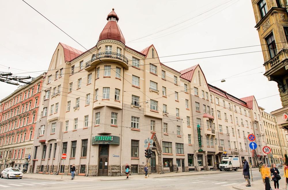 Viktorija Hotel 1065288 — 1