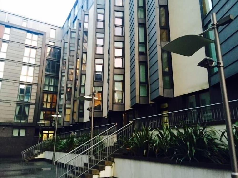 Stay Metro ApartHotel - Glasgow Central — 1
