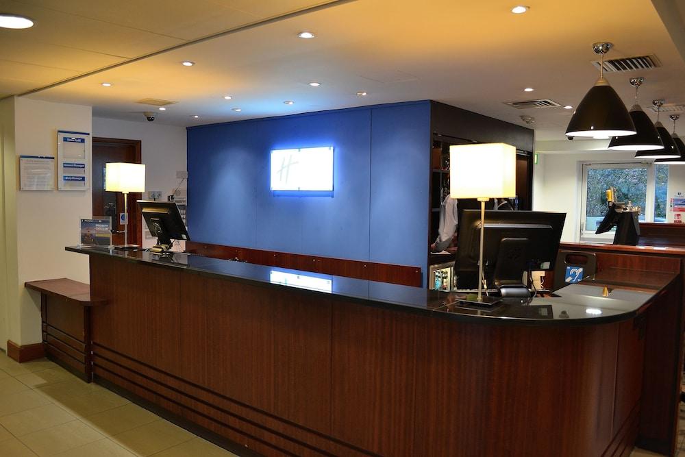 Holiday Inn Express Birmingham - Star City — 5