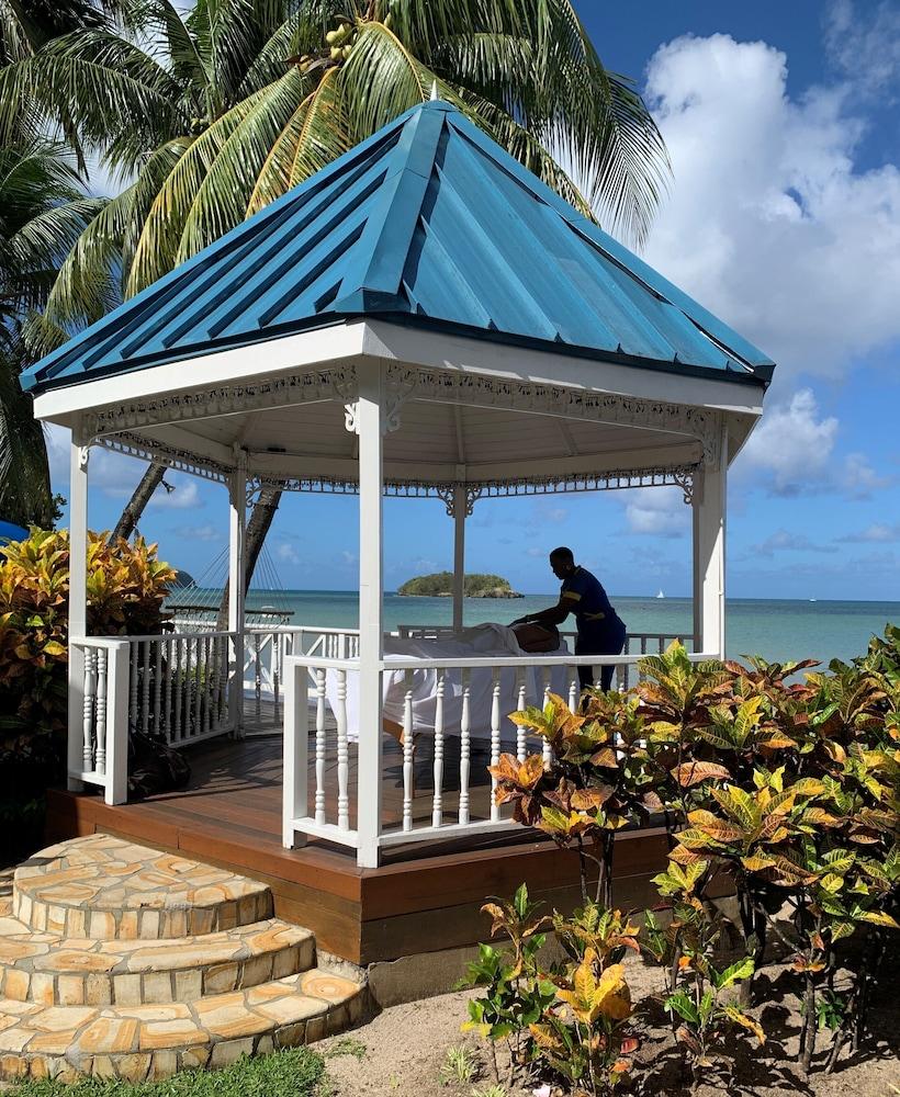 Villa Beach Cottages — 1