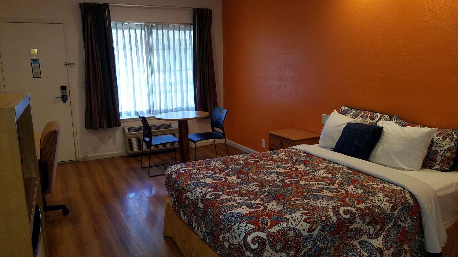 Rodeway Inn Alameda-Oakland — 10