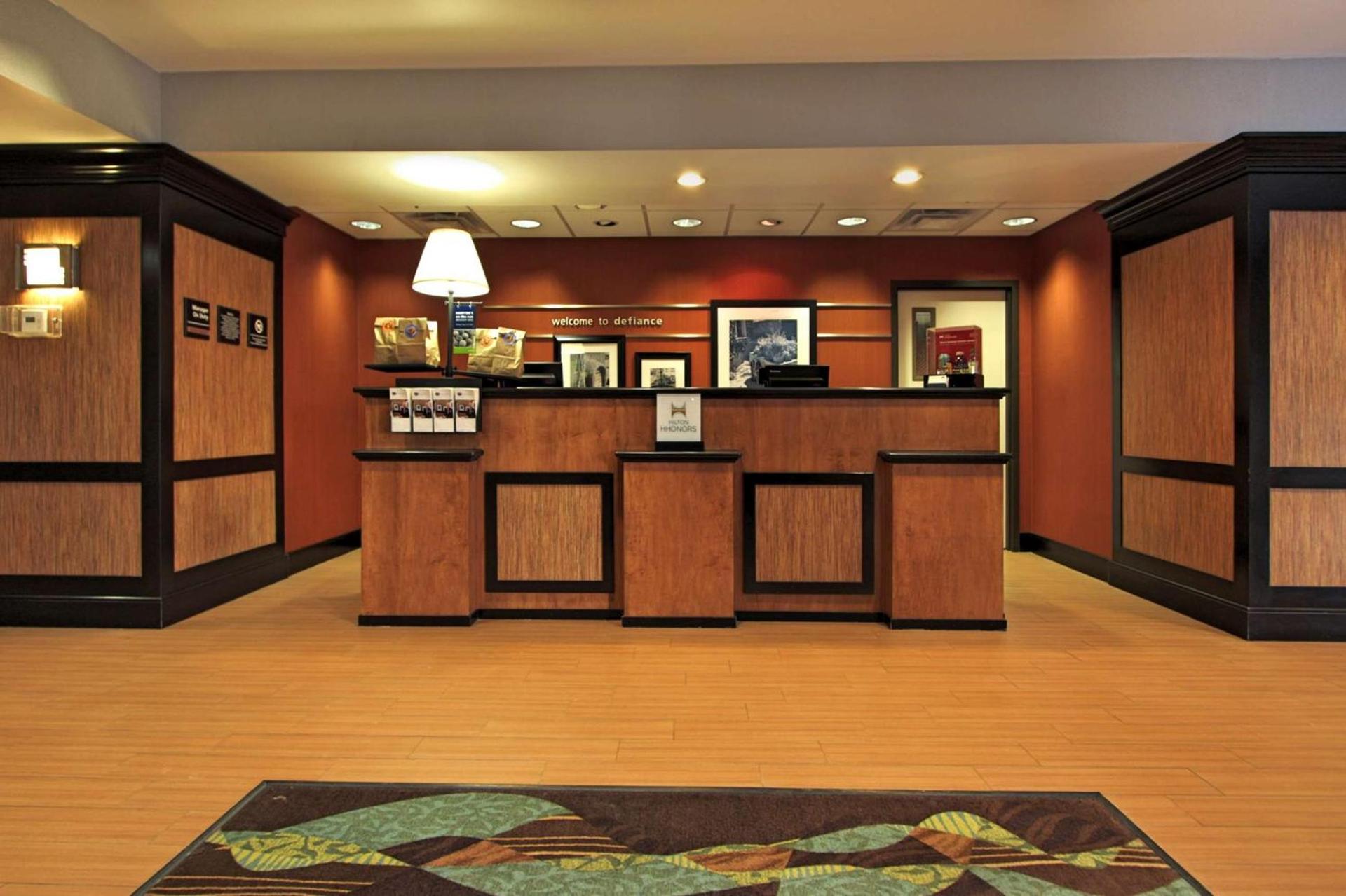 Hampton Inn Defiance — 4