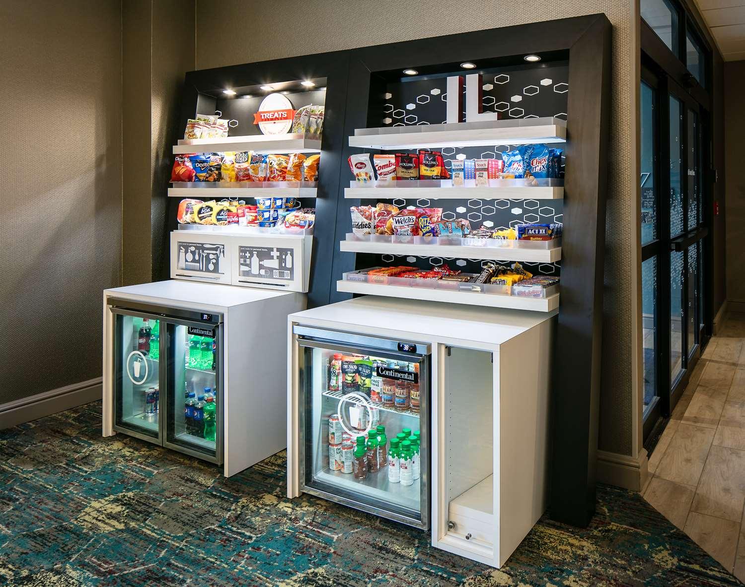 Hampton Inn Freeport — 1