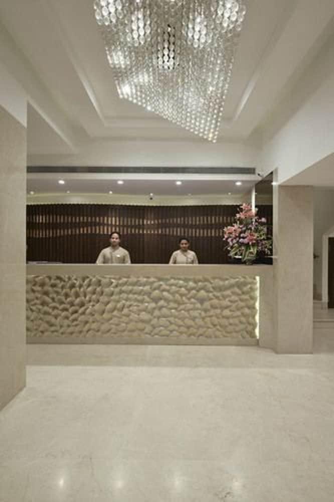 Hotel Heritage — 6