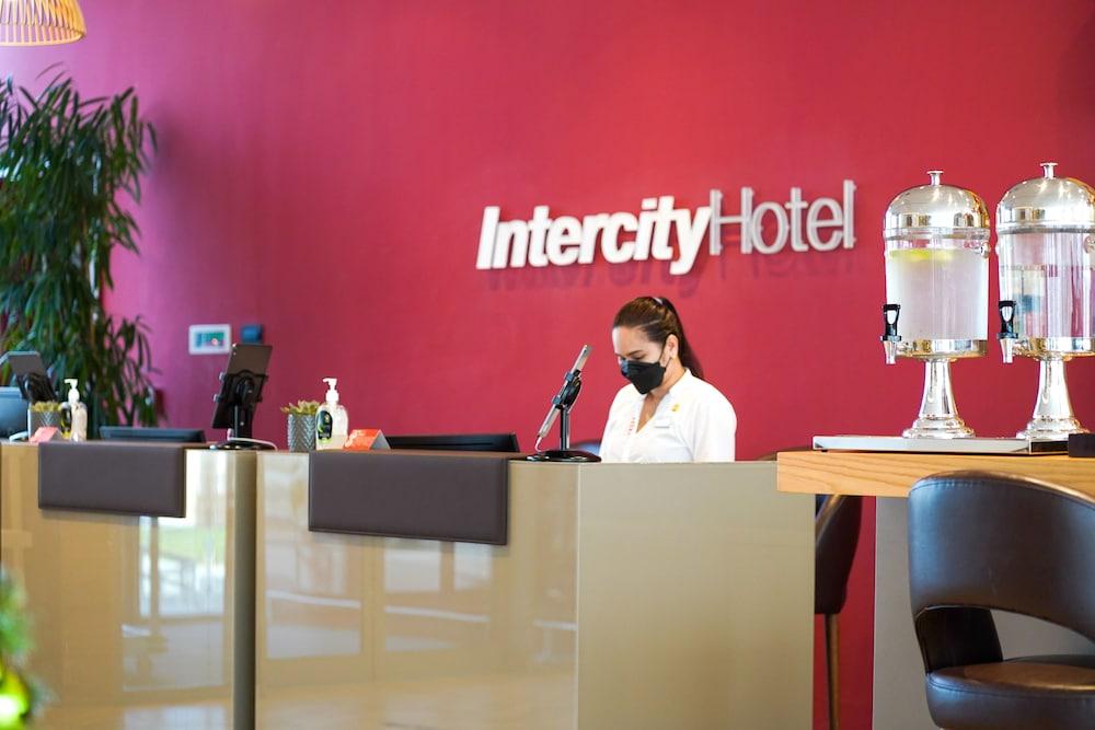 Intercity Hotel Dubai Jaddaf Waterfront — 10
