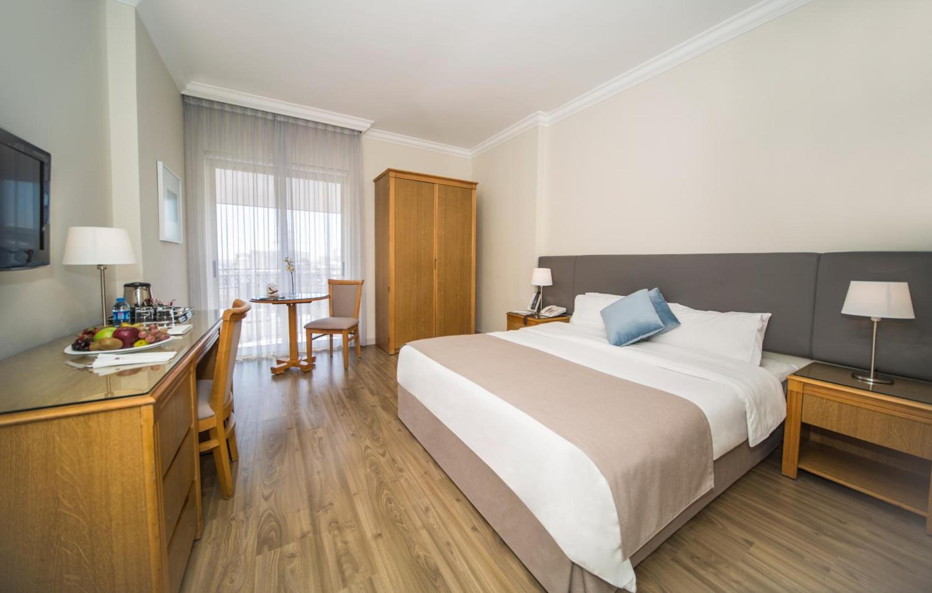 AL QASR METROPOLE — 10