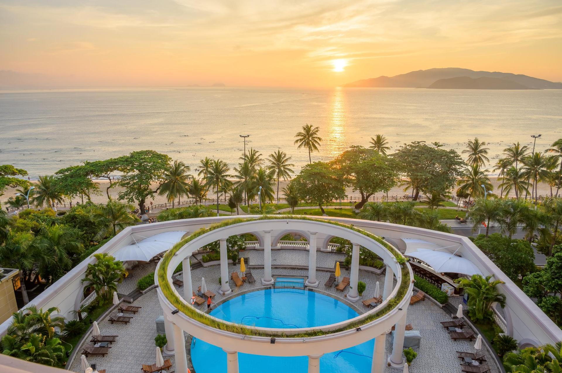 Sunrise Nha Trang Beach Hotel and Spa — 10
