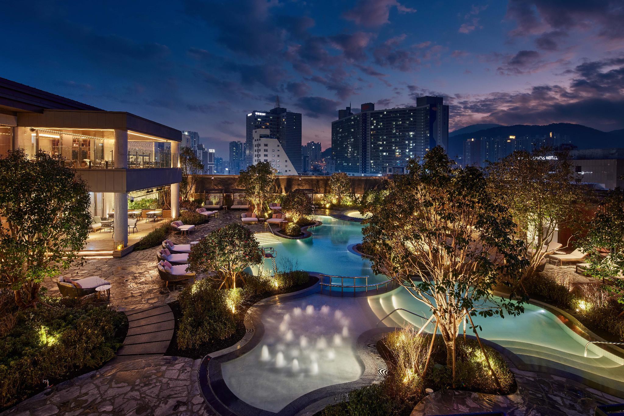 Lotte Hotel Busan — 4