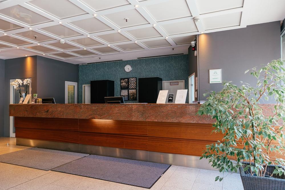 HOTEL EXCELSIOR 8174