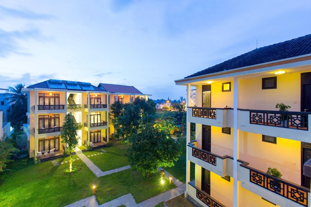 Sen Village Hoi An — 1