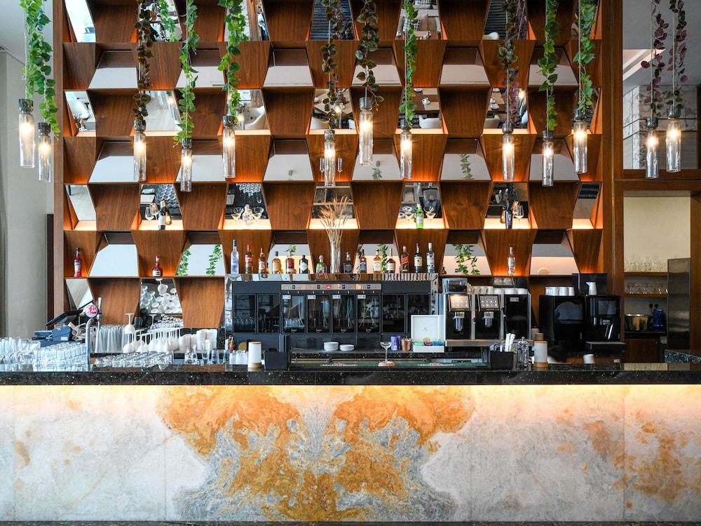 Grand Plaza Movenpick Media City — 5