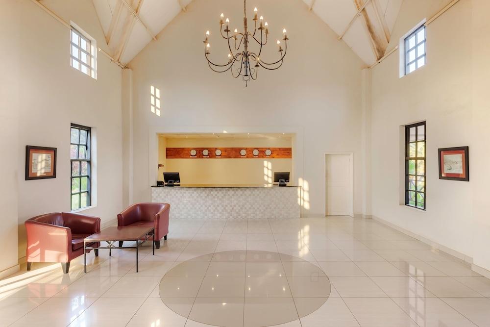 Protea Hotel Chingola — 8