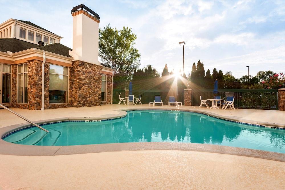 Hilton Garden Inn Atlanta Northpoint — 5
