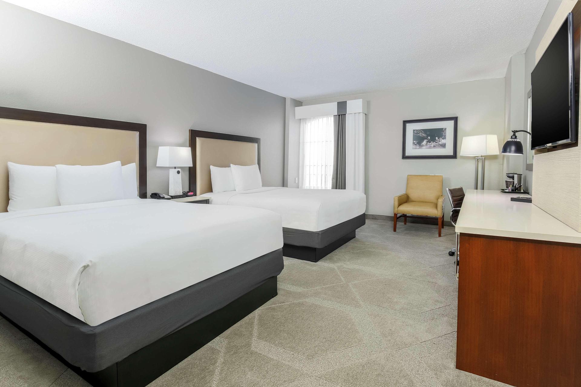 Doubletree By Hilton Austin University Area — 10