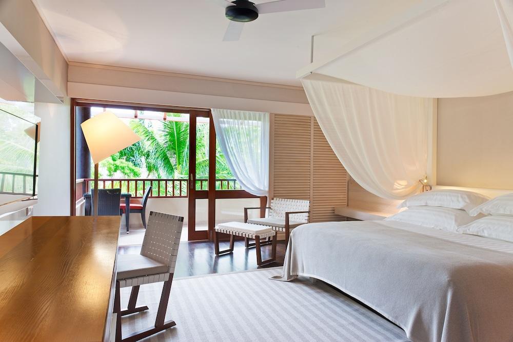 LE MERIDIEN ILE DES PINS — 10