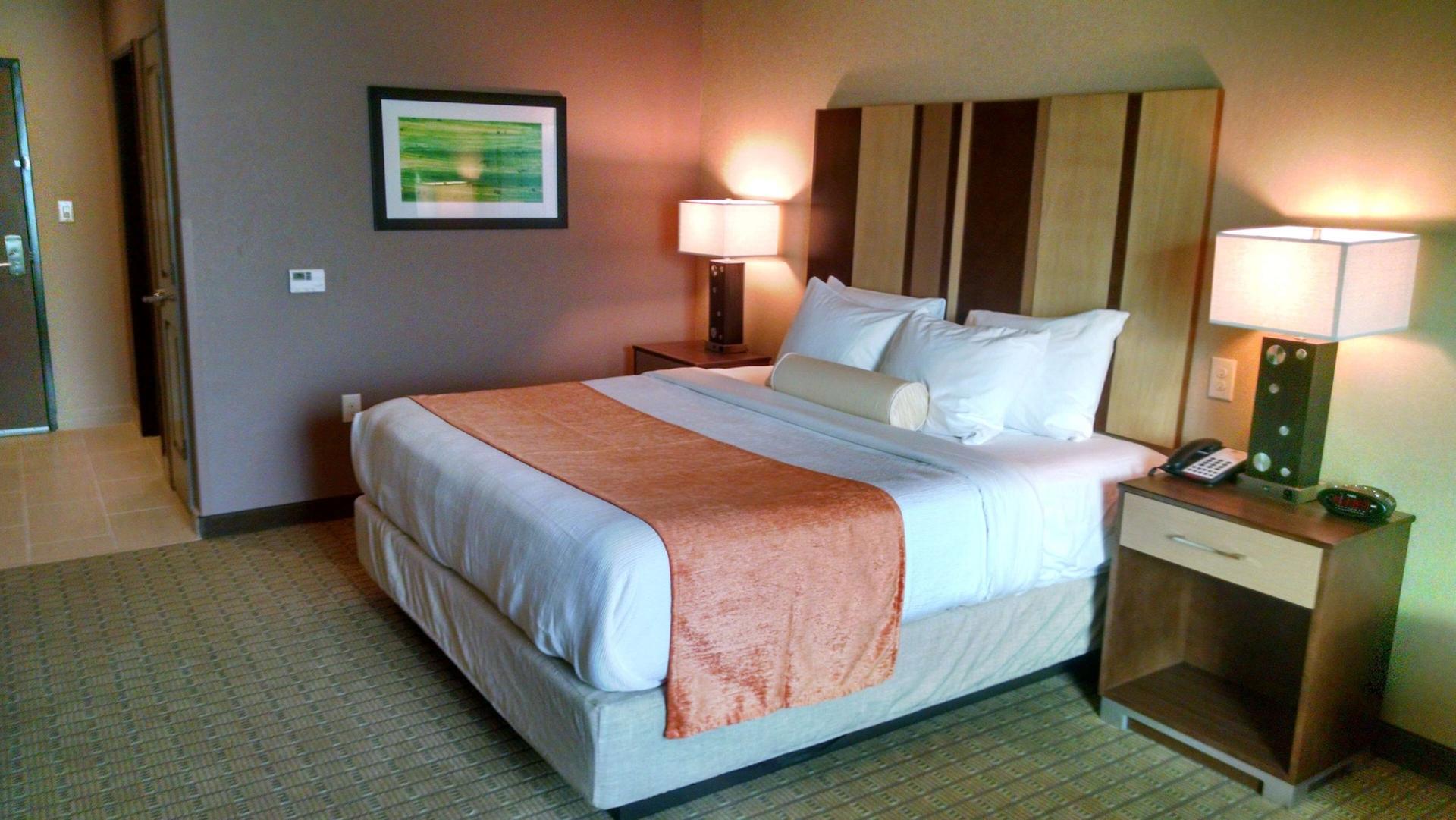 Best Western Plus Flatonia Inn — 6