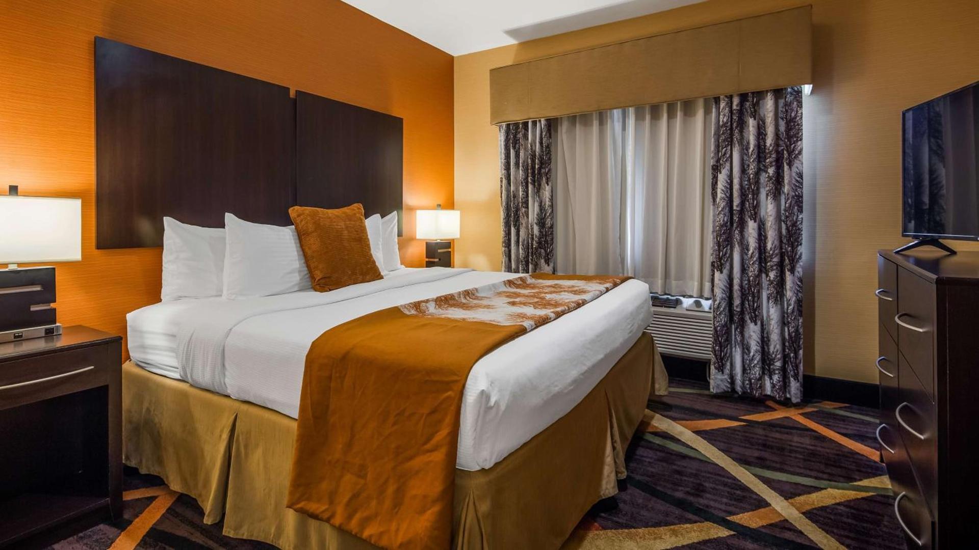 Best Western Plus Whitewater Inn — 9