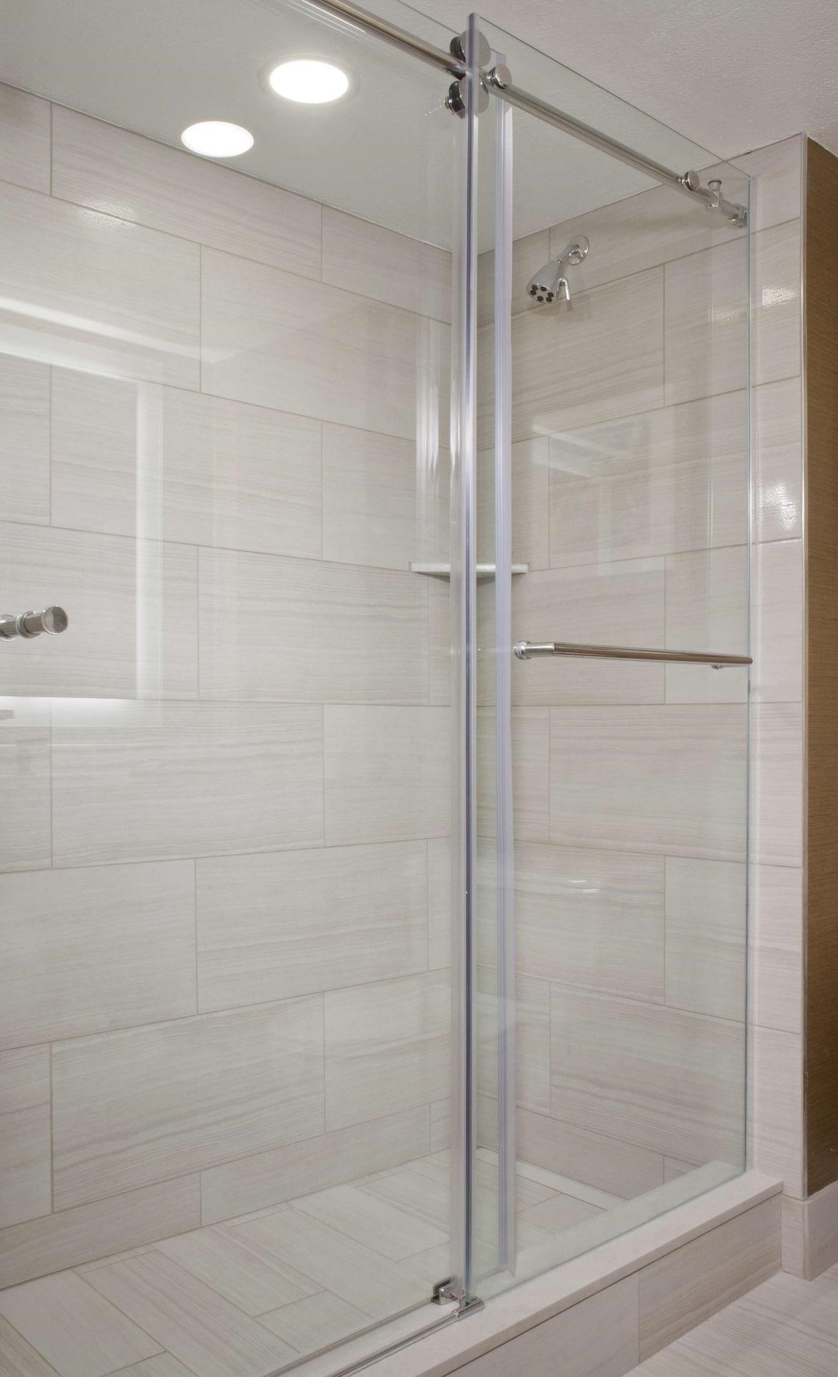 Embassy Suites By Hilton Austin - Arboretum — 2