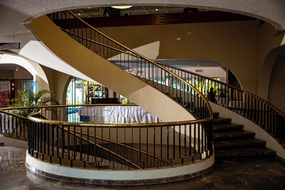 Hotel Sarakawa — 2