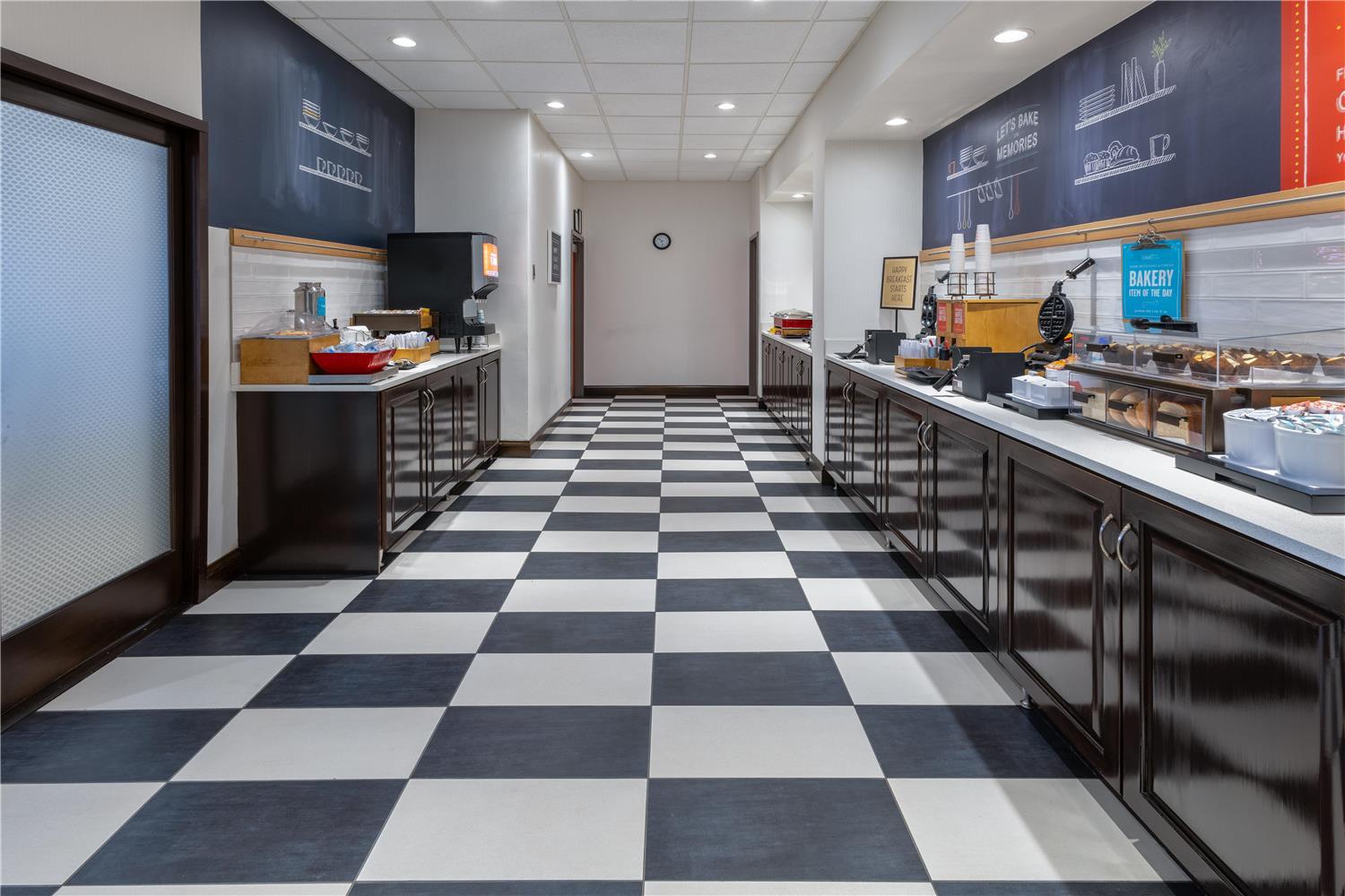 Hampton Inn Dover De — 3