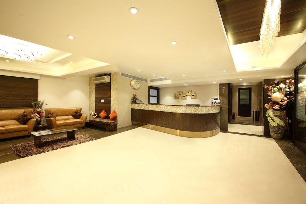 SUBA PALACE HOTEL — 7