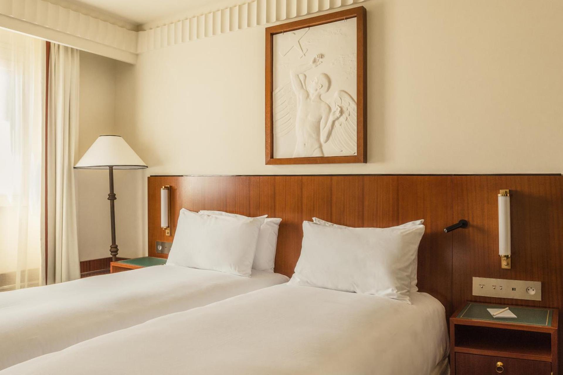 Hotel des Grands Voyageurs 7254 — 9