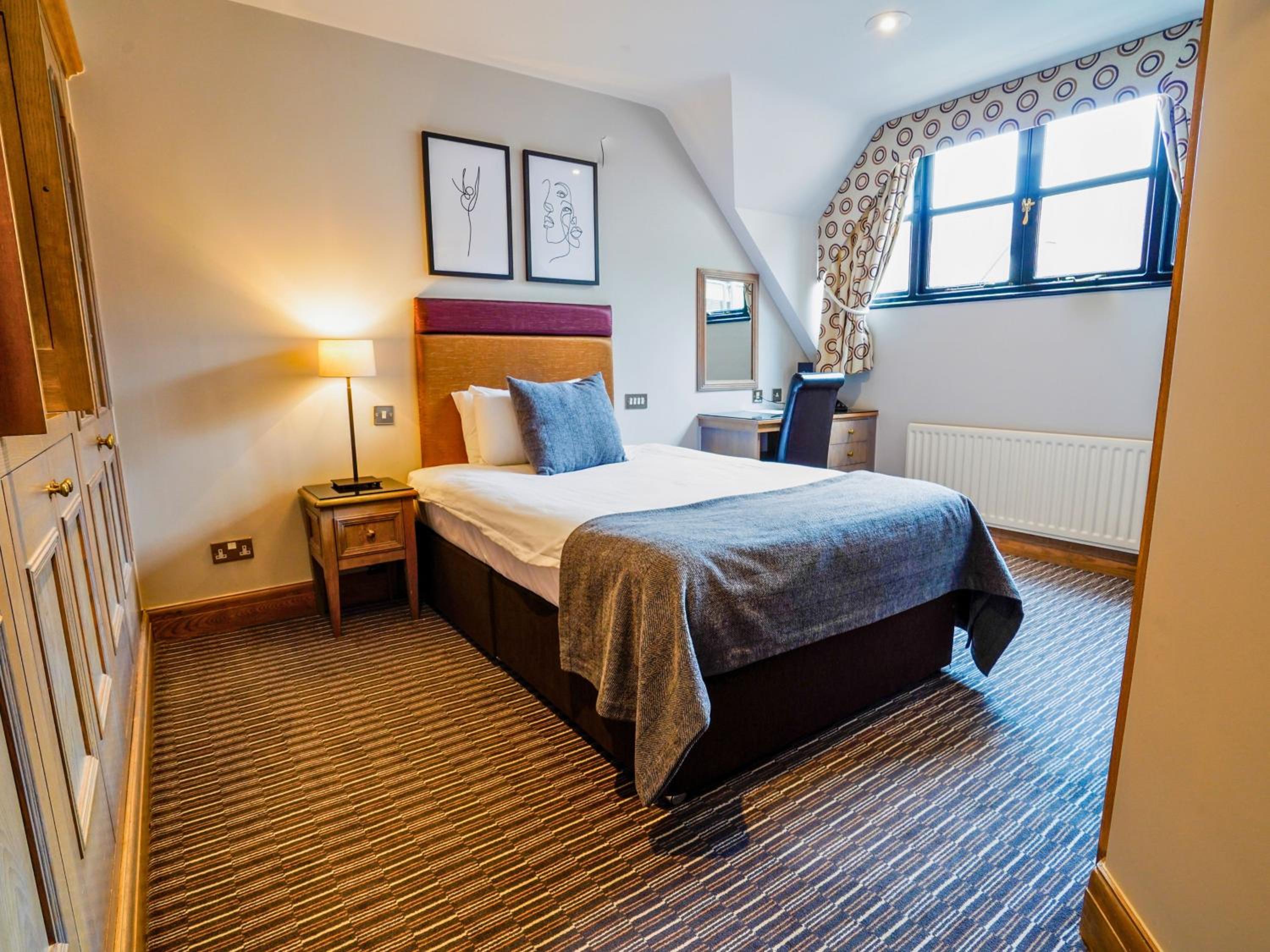 Villiers Hotel Buckingham — 6