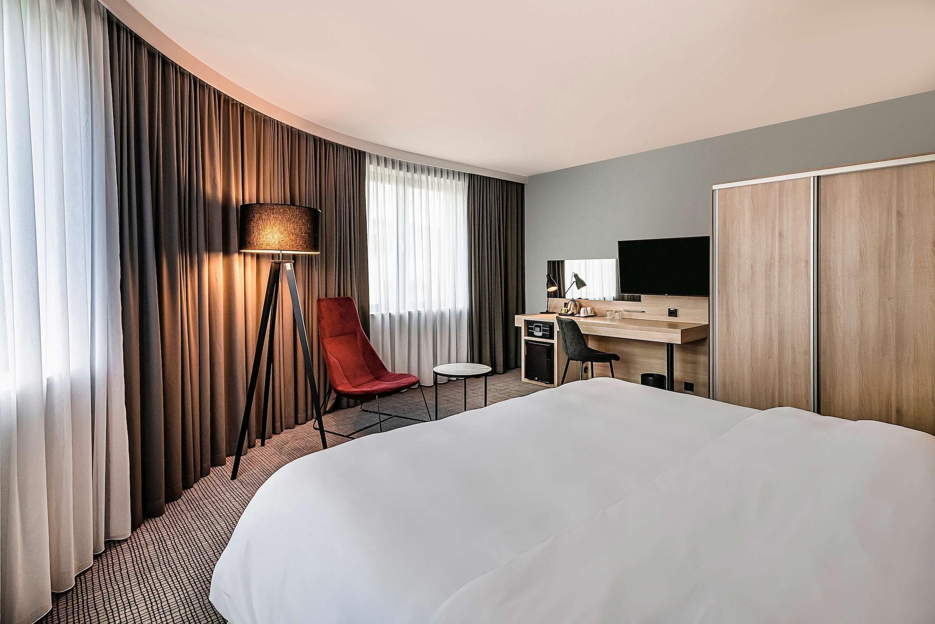 PARK INN BY RADISSON KRAKOW 132084 — 9